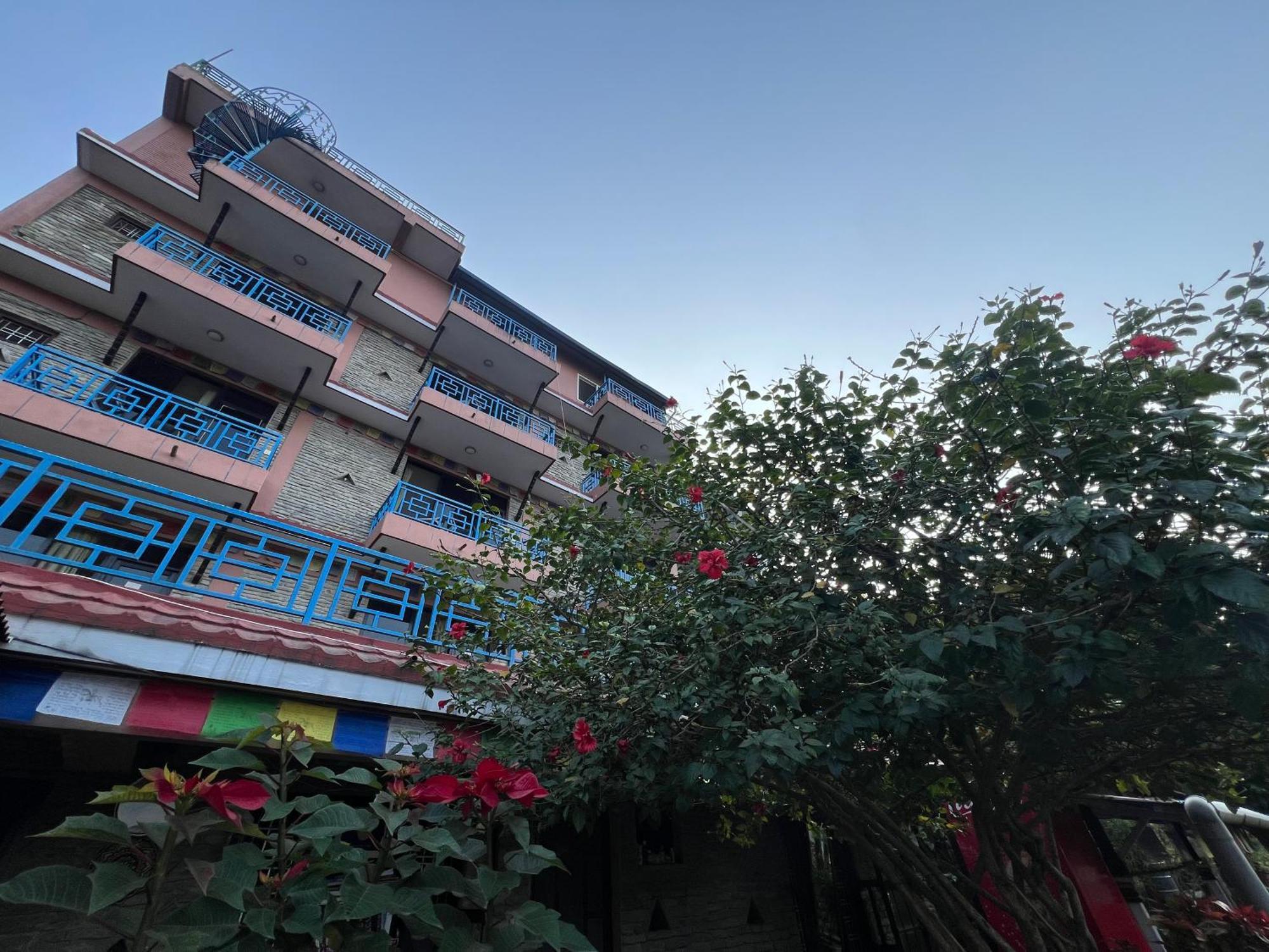 Little Pilgrim Family Lodge Pokhara Exterior photo